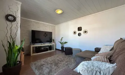 Casa com 3 quartos à venda na Rua Campeche, 34, Bela Vista, São José por R$ 820.000