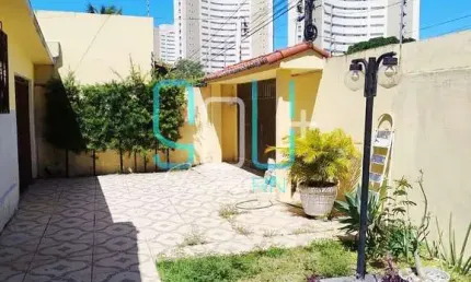 Casa com 3 quartos para alugar na Rua Desportista Jeremias Pinheiro da Câmara Filho, 1504, Ponta Negra, Natal