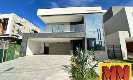 Casa duplex com 04 quartos e piscina no Alphaville Cabo Frio