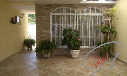 SOBRADO OPORTUNIDADE VILA DOS REMÉDIOS. ESTUDA A POSSIBILIDADE DE PERMUTA COM APARTAMENTO NA REGIÃO DA VILA LEOPOLDINA OU OSASCO CENTRO.