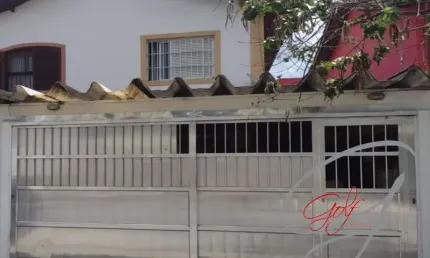 Maravilhoso sobrado no km 14,5 da raposo tavares, c/ 5 dormitórios(1 suíte), sala de estar e de jantar, cozinha, 4 banheiros, 1 depósito e 2 garagens.