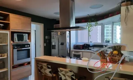 Imperdível: Apartamento de luxo com 3 suítes e 4 vagas na Vila São Francisco, São Paulo-SP!