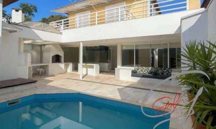 Casa Top Maravilhosa com 360m² em Cond. Carmel - 4 dorm/2sts, repleta de armários, piscina, gourmet, clube! 4 dormitórios, sendo 2 suítes, 4 banheiros