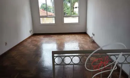 Casa 108ms. no Condominio Villa Reggio - Vila Antonio SP. 2 quartos,, repleto armários, quintal para churrasqueira, 2 vagas