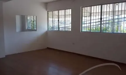 Salão para locação, Av. Dr. Martin Luther King, 60 m², cozinha, 2 banheiros, depósito.