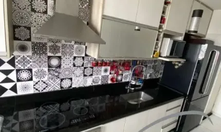 Belíssimo apartamento no condomínio fellicitta quitauna - andar alto - 57 m² - 2 dormitórios, varanda fechada com vidro integrada com a sala, 2 vagas.