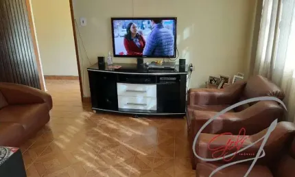 Casa Próximo a Avenida Internacional Santo António em Osasco.