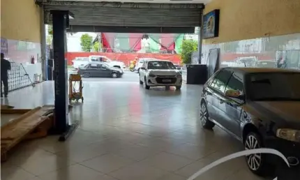 Galpão Comercial de Alto Padrão para Locação em Osasco-SP, Vila Campesina: 3 Salas, 1 Banheiro, 347,35 m² de Área.