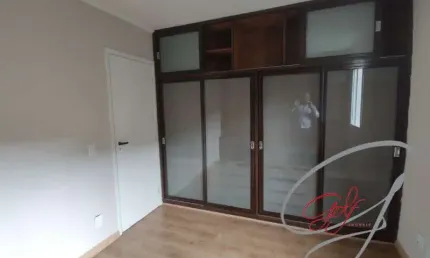 Casa para venda na Vila São Francisco, São Paulo. Com 2 quartos e 1 vaga.