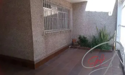 Casa à venda no km 18 em osasco, com 3 quartos e vaga para 3 carros.