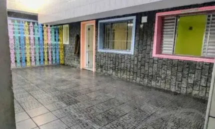 Imperdível oportunidade: Casa à venda na Vila Dalva, São Paulo-SP, com 4 quartos, 1 suíte e 6 vagas de garagem!