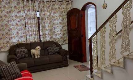 Imperdível oportunidade: Casa à venda em Osasco-SP, Bairro Bussocaba! 3 quartos, 1 suíte, 2 salas, 3 banheiros, 2 vagas de garagem, 250m² de área.