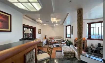 Imperdível oportunidade! Casa à venda em São Paulo-SP, Parque dos Príncipes, 3 quartos, 3 suítes, 3 salas, 6 banheiros, 3 vagas, 310m².