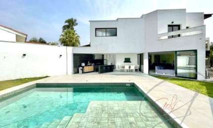 Casa residencial para Venda São Paulo II, Granja Viana, Cotia SP 6 dormitórios sendo 6 suítes, 3 salas, 8 banheiros, 6 vagas 578,57 m² construída, 528,55 m² terreno