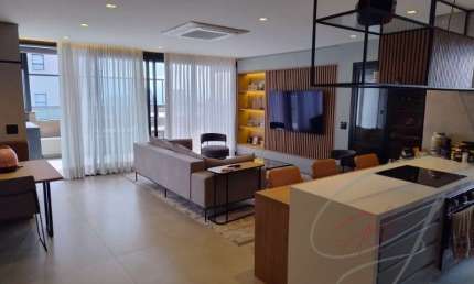 Cobertura de luxo à venda na Vila São Francisco, Osasco-SP: 2 quartos, 2 suítes, 3 salas, 3 banheiros, 4 vagas de garagem, 179m².