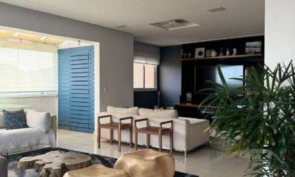 Cobertura de Luxo na Vila São Francisco: 3 quartos, 3 suítes, 2 salas, 5 banheiros, 3 vagas de garagem, 256m². Venha conferir!
