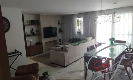 Imperdível! Cobertura ampla de 233m² à venda em localização privilegiada na Cidade São Francisco, em São Paulo.
