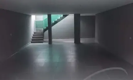 Casa à venda em Osasco-SP: 3 quartos, 1 suíte, 3 salas, 5 banheiros, 3 vagas de garagem e 256m² na Vila Campesina.