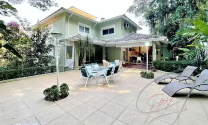 Casa residencial para venda granja viana, altos de são fernando, jandira 4 dormitórios sendo 4 suítes, 3 salas, 7 banheiros, 6 vagas 553,06 m² construída, 1.000,44 m² terreno