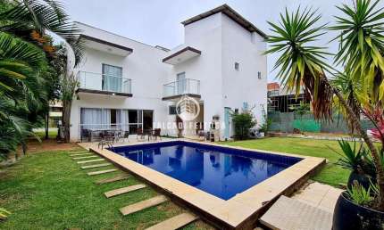 Casa para Venda em Camaçari, Itacimirim (Monte Gordo), 4 dormitórios, 4 suítes, 5 banheiros, 4 vagas