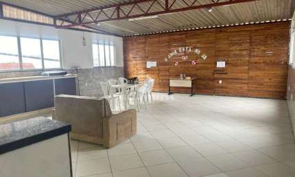 Casa Comercial para Venda em Salvador, Cabula, 3 dormitórios, 2 suítes, 5 banheiros