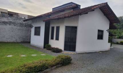 Casa com 2 quartos à venda no Jaraguá 99, Jaraguá do Sul 