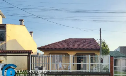 Casa com 2 quartos à venda na Rua Callil Miguel Allen, 253, Centro, Balneário Pinhal
