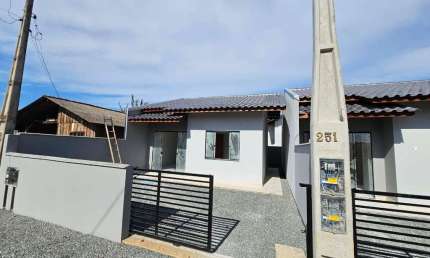 Casa com 2 dormitórios na Quinta dos Açorianos em Barra Velha/SC