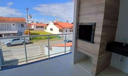 Apartamento com 3 Quartos e Acesso Individual – Próximo ao Mar e ao Centro Comercial de Itajuba