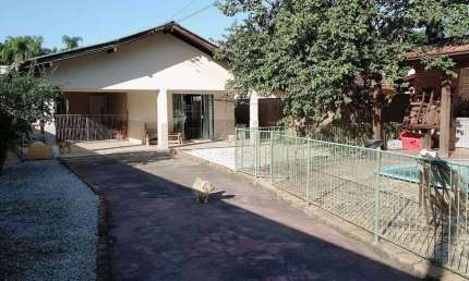 Casa com 2 dormitórios à venda, 175 m² por R$ 750.000,00 - Centro - Balneário Piçarras/SC