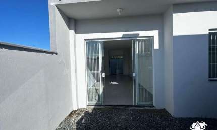 Casa com 2 Dormitórios e Quintal – Locação Anual no Bairro Itajuba, Barra Velha