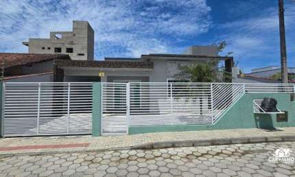 Casa Mobiliada com Edícula e Amplo Quintal – Locação Anual no Bairro Itajuba, Barra Velha