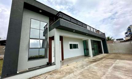 Casa com Terraço e Vista para o Mar – Quadra Mar Itajuba, Barra Velha