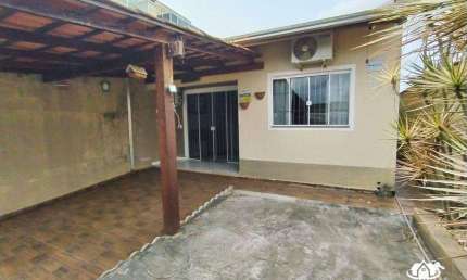 Casa Mobiliada com Edícula e Churrasqueira – Venda ou Locação Anual em Barra Velha