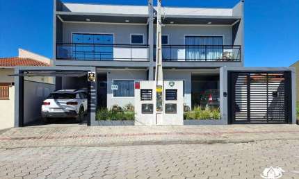Sobrado com 3 Dormitórios e Fino Acabamento – Bairro Itajuba, Barra Velha