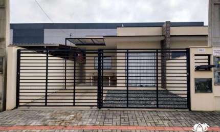Casa com 2 Dormitórios e Amplo Quintal – Venda no Bairro Itajuba, Barra Velha