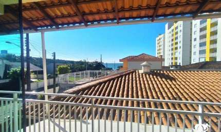 Imóvel com Múltiplas Unidades a 150m do Mar – Ideal para Pousada ou Locação em Barra Velha