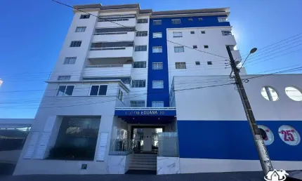 Apartamento mobiliado com dois quartos sendo uma suíte, sacada com churrasqueira e vista mar no Itajuba em Barra Velha