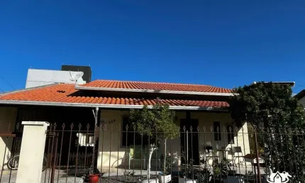 Casa com edícula e 5 dormitórios – 350 metros da praia em itajuba, barra velha