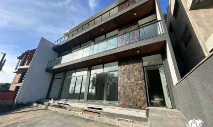 Sala comercial piso superior com 240m² para locação anual no bairro itajuba em barra velha