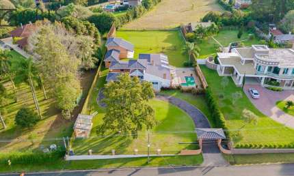 Casa com 3 dormitórios à venda, 391 m² por R$ 2.949.000,00 - Jardim Menino Deus - Quatro Barras/PR