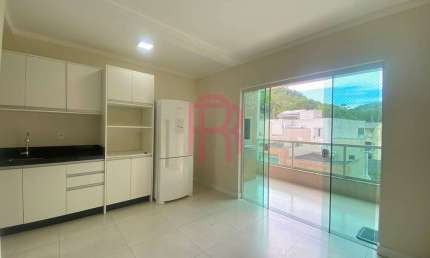 Apartamento, 02 dormitórios para locação anual em Balneário Camboriú