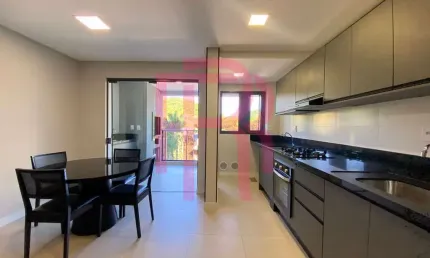 Apartamento para locação, 02 dormitórios, com churrasqueira na Praia Brava