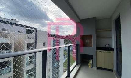 Apartamento, 02 dormitórios para locação anual na Praia Brava