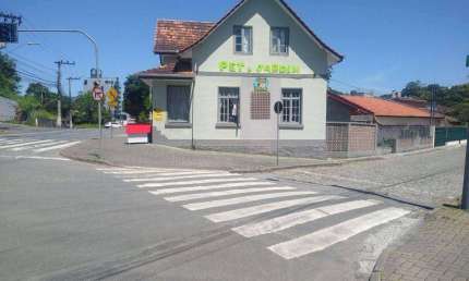 Casa comercial à venda na Rua Uberaba, Velha, Blumenau