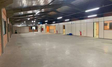 Galpão piso superior para alugar, 650 m² - Passo Manso - Blumenau/SC