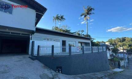 Casa com 3 dormitórios - Água Verde - Blumenau - SC