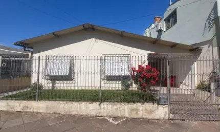 Casa com 3 quartos à venda na Rua Galvão Costa, 1168, Centro, Santa Cruz do Sul, 100 m2 por R$ 585.000