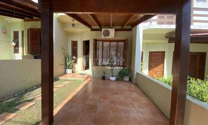 DUPLEX SOBRADO COM 02 DORMITÓRIOS SEMIMOBILIADO NO BAIRRO SANTO INÁCIO EM SANTA