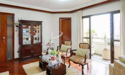 Cobertura à Venda e para Locação, 302m², 04 Dormitórios sendo 02 Suítes e 04 Vagas de Garagem. Vila
